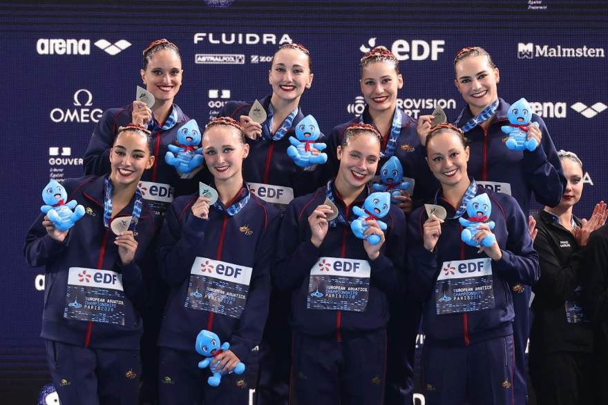 球友体育 赛季冲刺期榜单盘点：五类球员的数据形态与位置筛选要点
